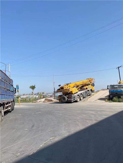 广陵区25吨吊车的租赁价格大概是多少？