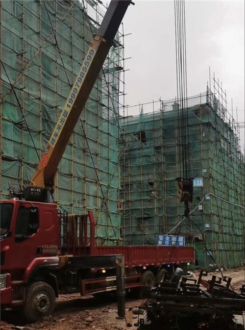 广陵区“慢工细活”—— 吊车的 “微动控制” 技术